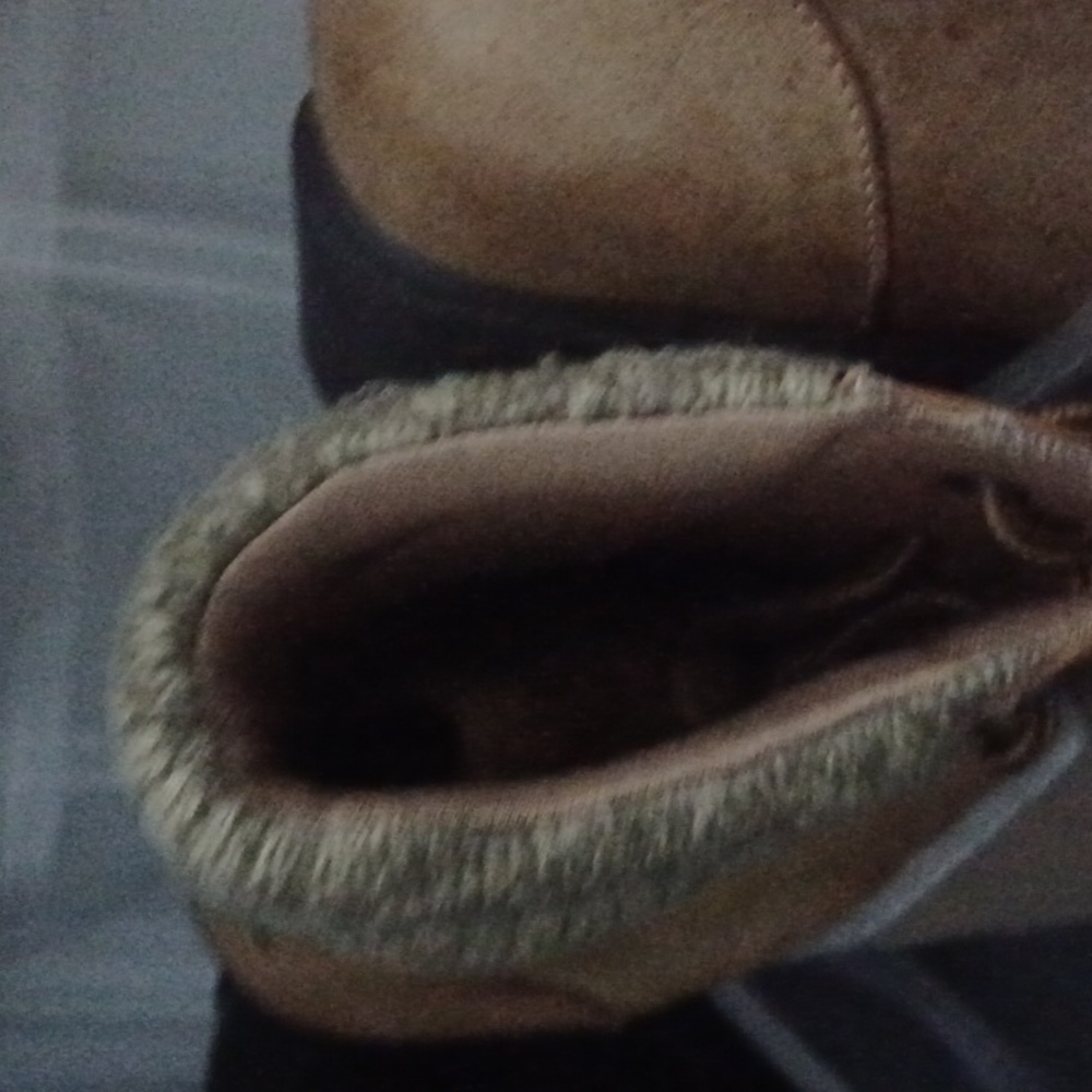 Boots - Picture 3 of 4